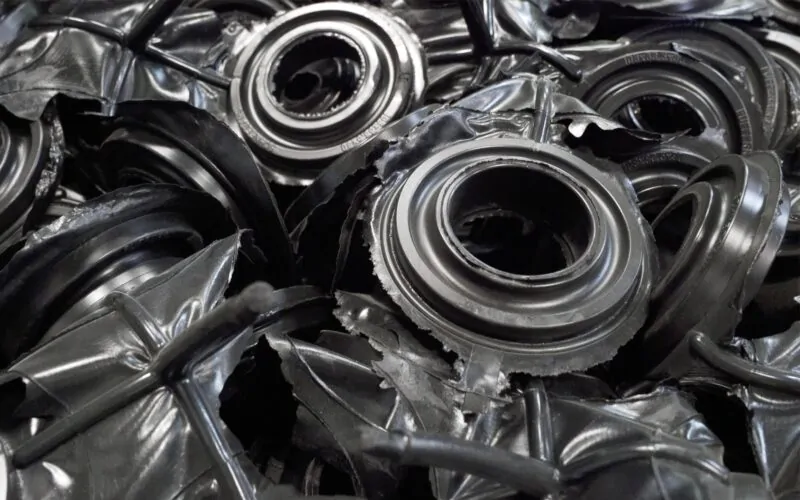 Hoe kunnen Nederlandse rubberverwerkers de doorlooptijd van maatwerk onderdelen versnellen?